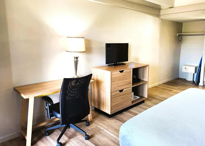 Days Inn By Wyndham Denver Downtown